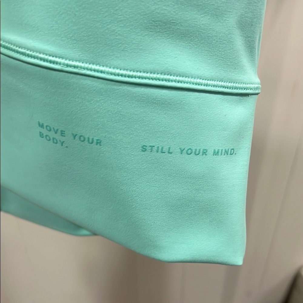 Lululemon Athletica Power Pivot  Crop Tank Top - everlux material - Picture 4 of 4